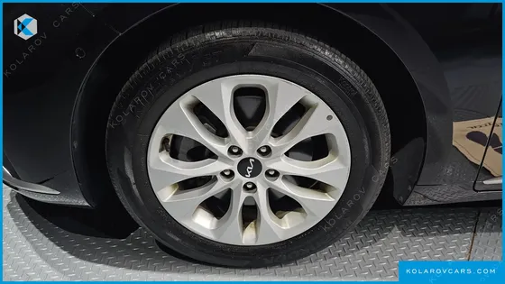 KIA K8 2.5 GASOLINE 2WD
