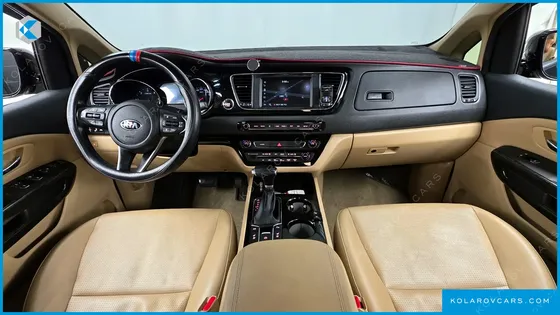 KIA CARNIVAL 9-SEATER HI-LIMOUSINE