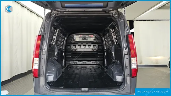 HYUNDAI STARIA L3.5 CARGO 3-SEATER