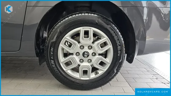 HYUNDAI STARIA L3.5 CARGO 3-SEATER