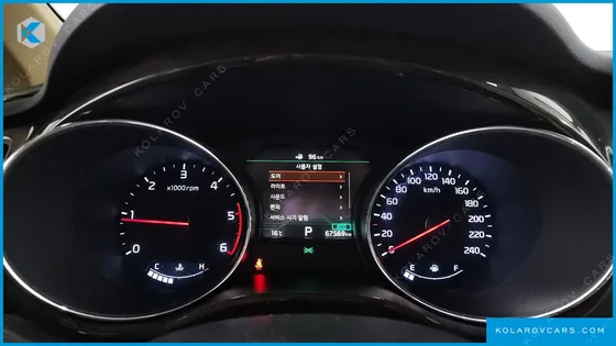 KIA CARNIVAL 9-SEATER NOBLESSE SPECIAL