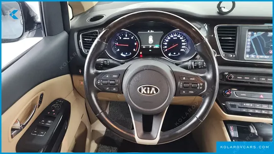 KIA CARNIVAL 9-SEATER NOBLESSE SPECIAL