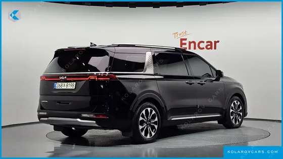 KIA CARNIVAL DIESEL 9-SEATER SIGNATURE