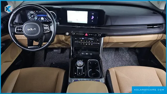KIA CARNIVAL DIESEL 9-SEATER SIGNATURE