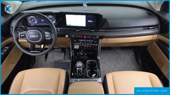 KIA CARNIVAL GASOLINE 7-SEATER NOBLESSE
