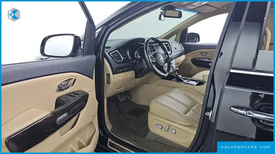 KIA CARNIVAL 9-SEATER NOBLESSE SPECIAL