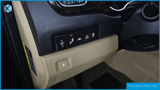 KIA CARNIVAL 9-SEATER NOBLESSE SPECIAL