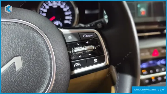 KIA CARNIVAL DIESEL 9-SEATER PRESTIGE