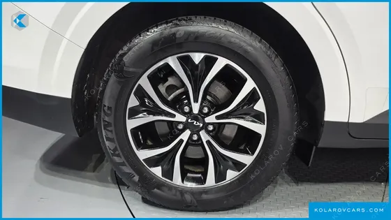 KIA CARNIVAL DIESEL 9-SEATER PRESTIGE
