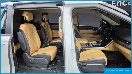 KIA CARNIVAL DIESEL 9-SEATER PRESTIGE