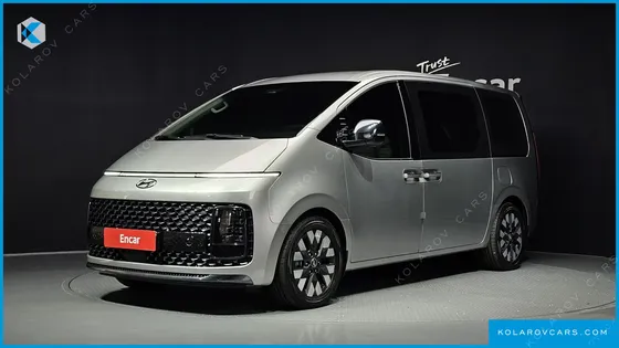 HYUNDAI STARIA 4WD LOUNGE 9-SEATER
