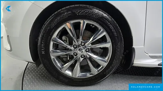 KIA CARNIVAL 9-SEATER NOBLESSE SPECIAL