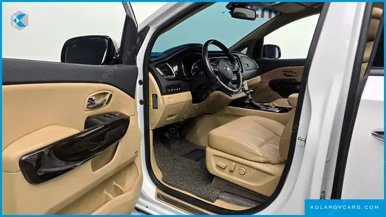 KIA CARNIVAL 9-SEATER NOBLESSE SPECIAL