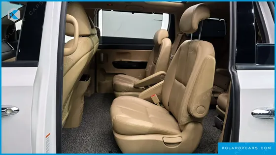 KIA CARNIVAL 9-SEATER NOBLESSE SPECIAL