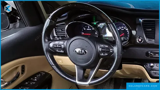 KIA CARNIVAL 9-SEATER NOBLESSE SPECIAL