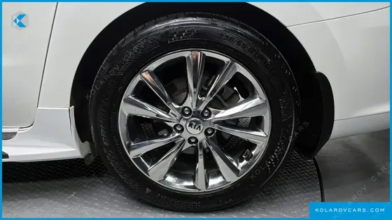 KIA CARNIVAL 9-SEATER NOBLESSE SPECIAL