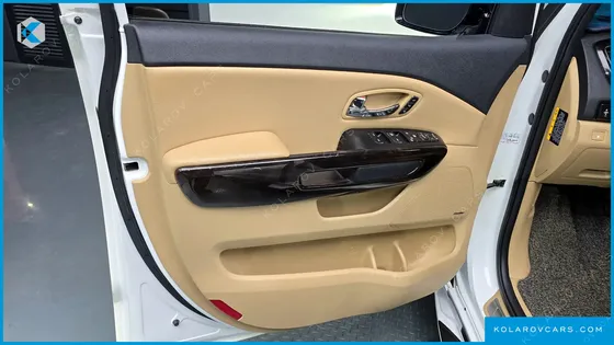 KIA CARNIVAL 9-SEATER NOBLESSE SPECIAL