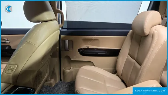 KIA CARNIVAL 9-SEATER NOBLESSE SPECIAL