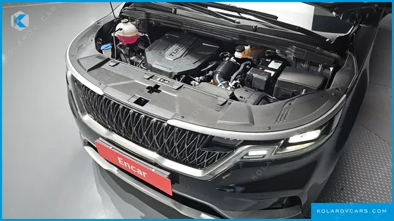 KIA CARNIVAL DIESEL 9-SEATER PRESTIGE