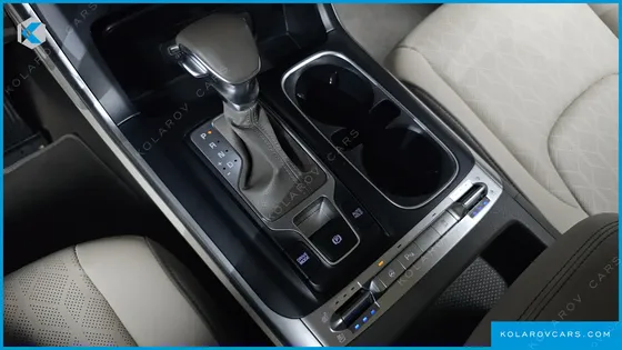 KIA CARNIVAL DIESEL 9-SEATER PRESTIGE