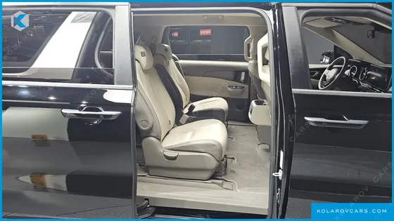 KIA CARNIVAL DIESEL 9-SEATER PRESTIGE