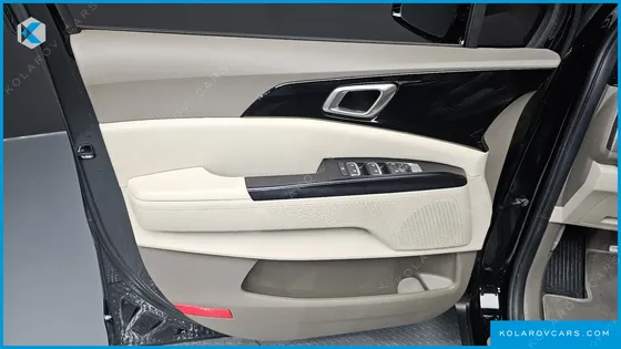 KIA CARNIVAL DIESEL 9-SEATER PRESTIGE