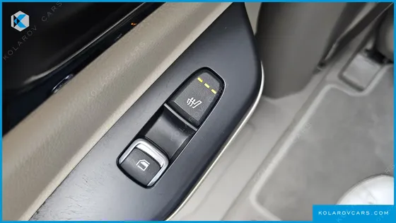 KIA CARNIVAL DIESEL 9-SEATER PRESTIGE