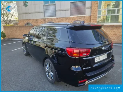 KIA CARNIVAL 7-SEATER LIMOUSINE