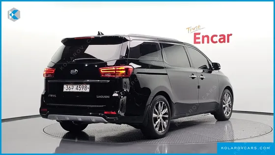 KIA CARNIVAL 7-SEATER LIMOUSINE