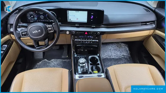 KIA CARNIVAL DIESEL 9-SEATER SIGNATURE