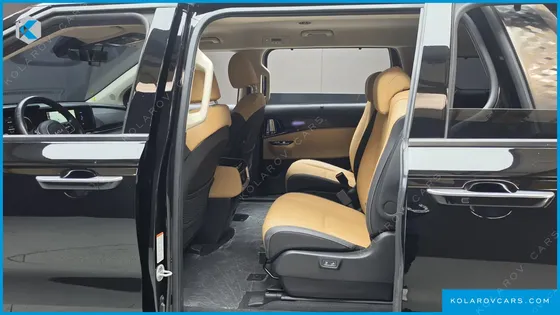 KIA CARNIVAL DIESEL 9-SEATER SIGNATURE