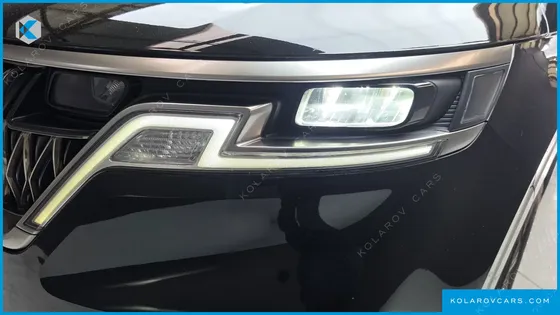 KIA CARNIVAL DIESEL 9-SEATER SIGNATURE