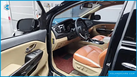 KIA CARNIVAL GASOLINE 9-SEATER HI-LIMOUSINE