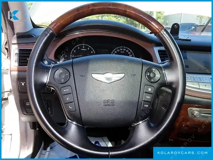 HYUNDAI GENESIS BH 380 ROYAL