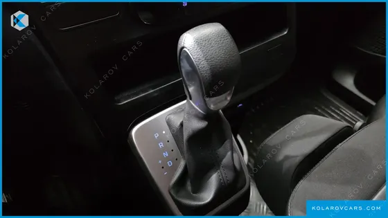 HYUNDAI STARIA CARGO 3-SEATER