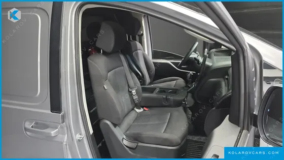 HYUNDAI STARIA CARGO 3-SEATER