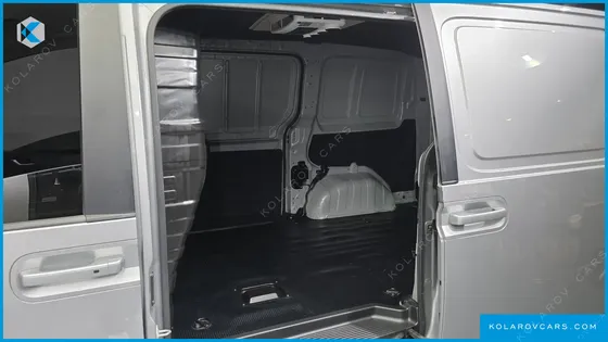 HYUNDAI STARIA CARGO 3-SEATER
