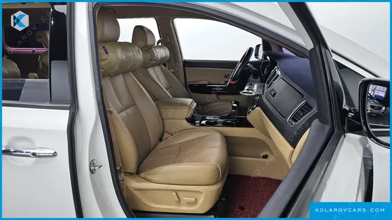 KIA CARNIVAL 9-SEATER NOBLESSE SPECIAL