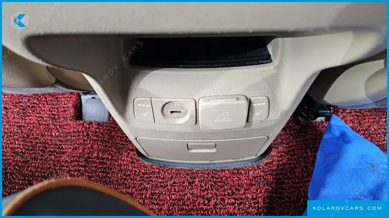 KIA CARNIVAL 9-SEATER NOBLESSE SPECIAL