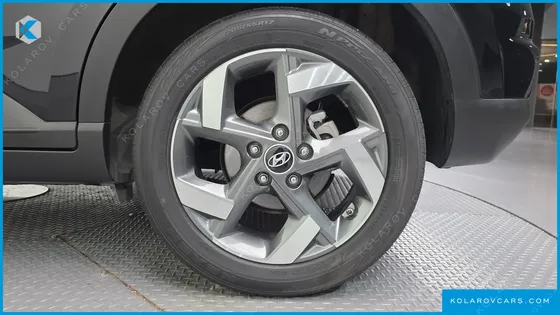 HYUNDAI VENUE 1.6 FLUX