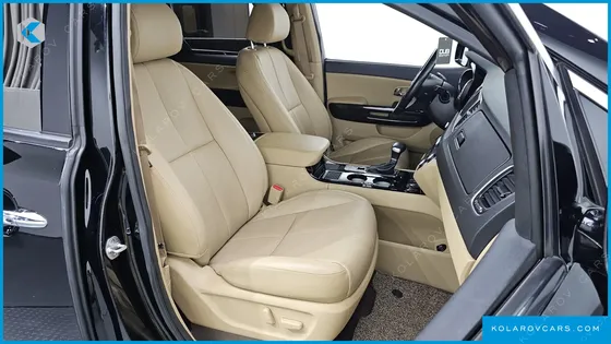 KIA CARNIVAL 9-SEATER HI-LIMOUSINE