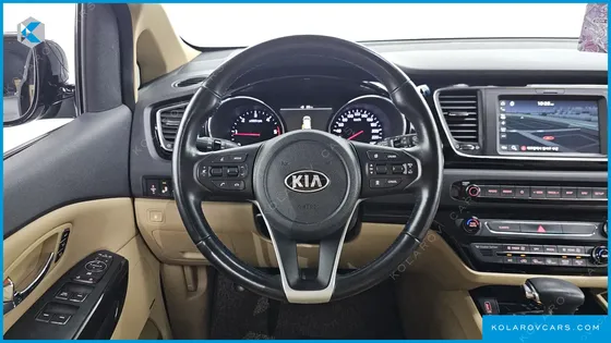 KIA CARNIVAL 9-SEATER HI-LIMOUSINE