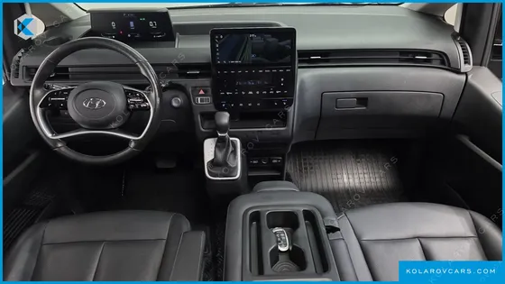 HYUNDAI STARIA TOURER 9-SEATER
