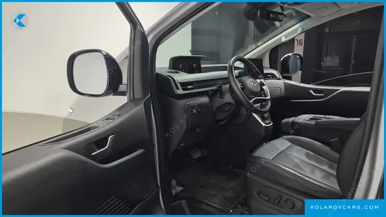 HYUNDAI STARIA TOURER 9-SEATER
