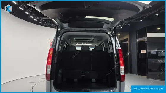 HYUNDAI STARIA TOURER 9-SEATER