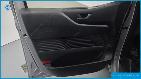 HYUNDAI STARIA TOURER 9-SEATER