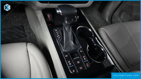 KIA CARNIVAL 9-SEATER NOBLESSE SPECIAL