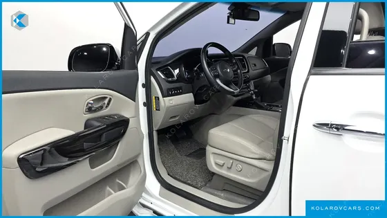 KIA CARNIVAL 9-SEATER NOBLESSE SPECIAL