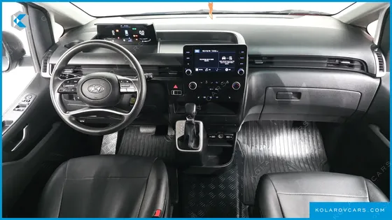 HYUNDAI STARIA CARGO 5-SEATER