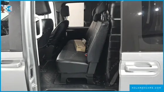 HYUNDAI STARIA CARGO 5-SEATER